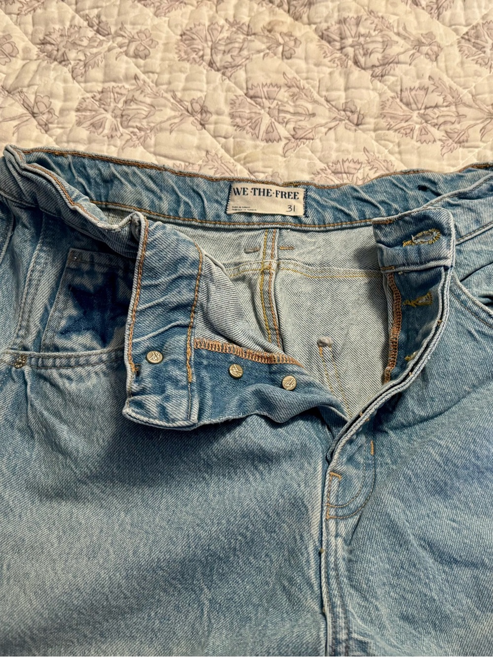 We The Free Light Blue Flare Jeans with Blue Star Accents. NWOT - Picture 4 of 4